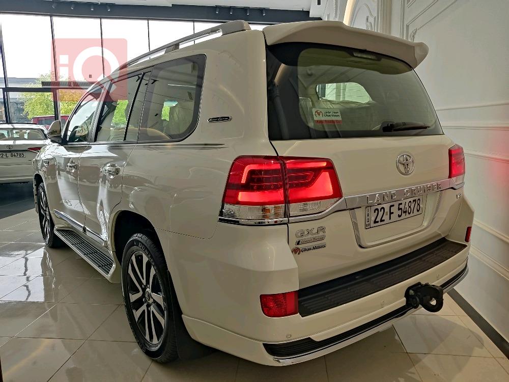 تويوتا لاندكروزر